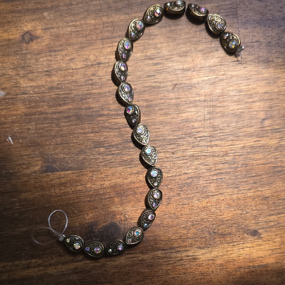 Vintage-Inspired Gold Women's Bracelet